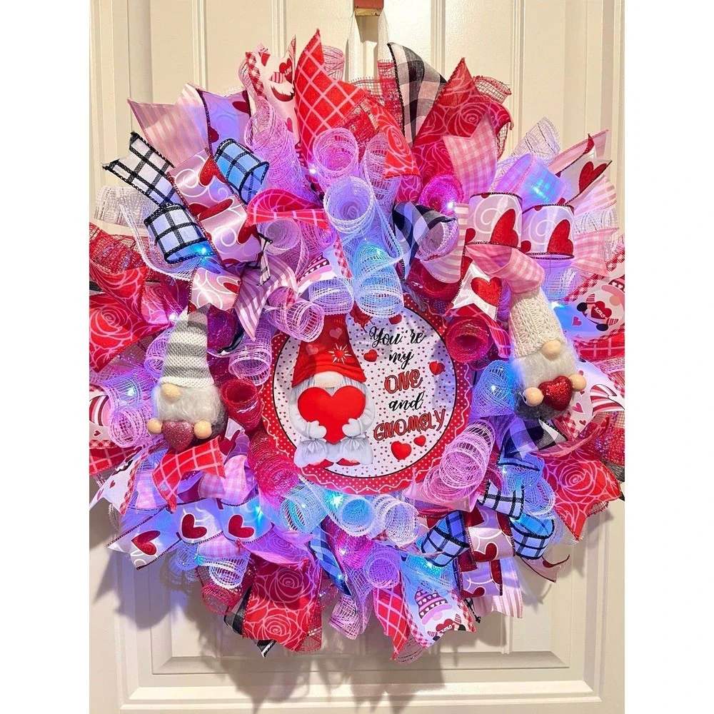 Handmade Valentine’s Gnome Hearts Ribbon Prelit Wreath 22 ins LED W13